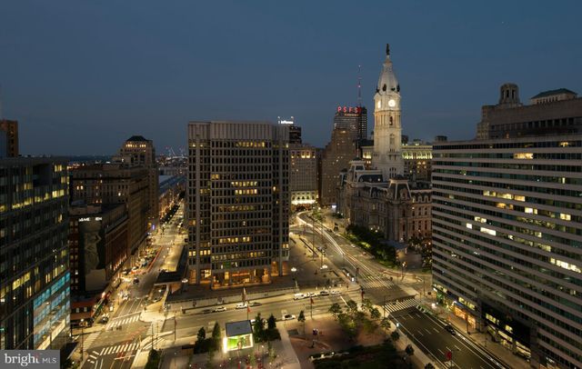 $2,100,000 | 1600 Arch Street, Unit 1917, Philadelphia, PA 19103
