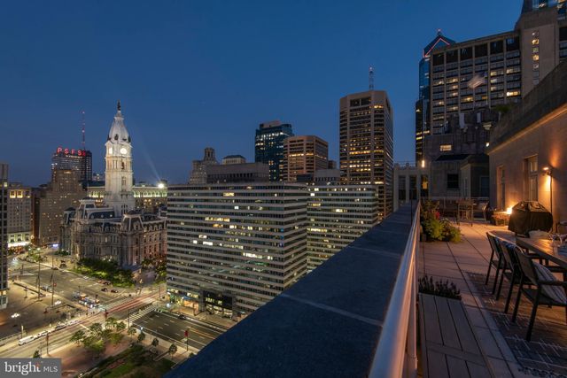 $2,100,000 | 1600 Arch Street, Unit 1917, Philadelphia, PA 19103