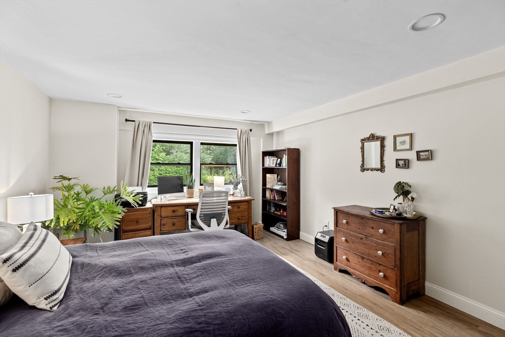 47 Pennfield Road Scituate, MA 02066 - Photo 23 of 27 a bedroom with a bed and a window