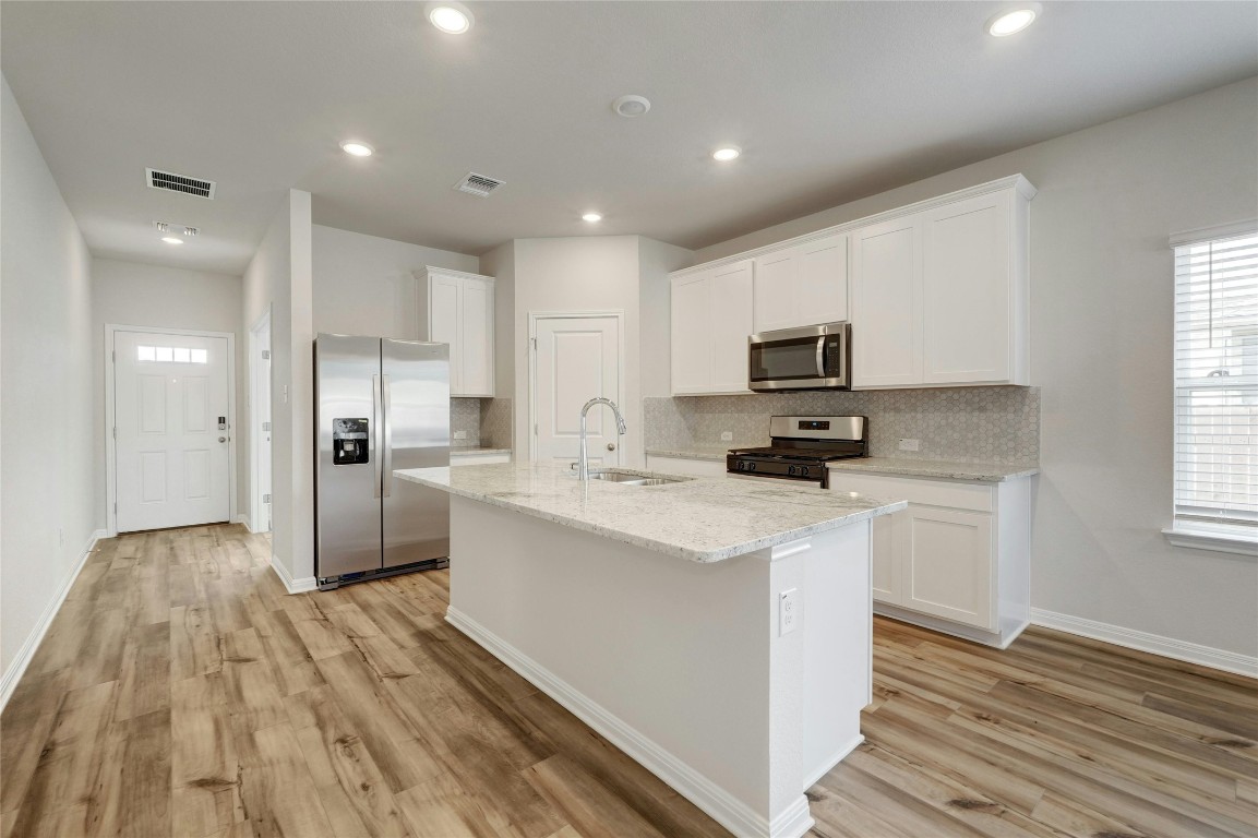 143 Short Toed Swoop Cedar Creek, TX 78612 - Photo 11 of 31