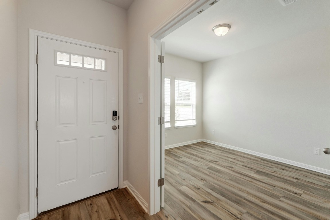 143 Short Toed Swoop Cedar Creek, TX 78612 - Photo 14 of 31