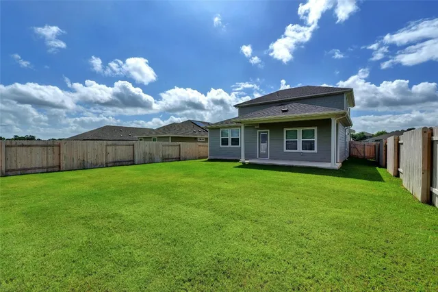 $2,495 | 143 Short Toed Swoop, Cedar Creek, TX 78612