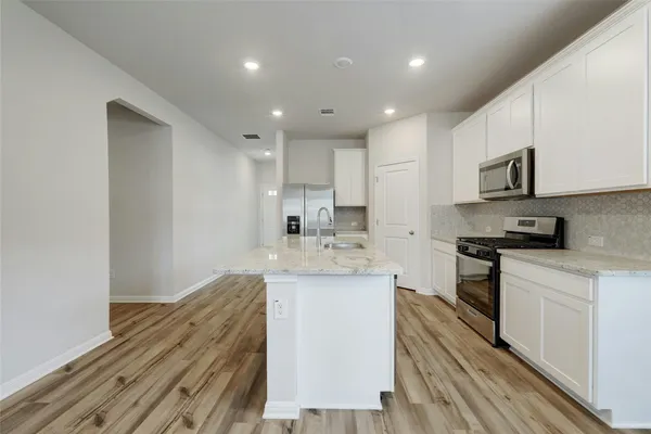 $2,450 | 143 Short Toed Swoop, Cedar Creek, TX 78612