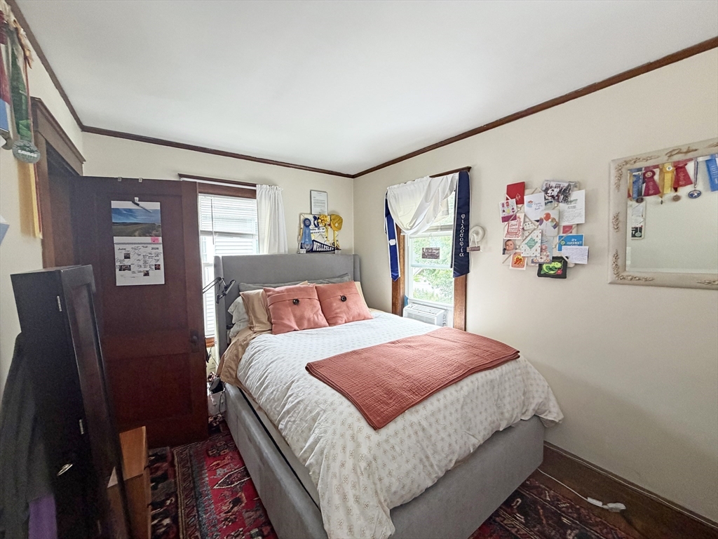 250-252 Robbins Street, Unit B Waltham, MA 02453 - Photo 9 of 13 Gallery Image 9