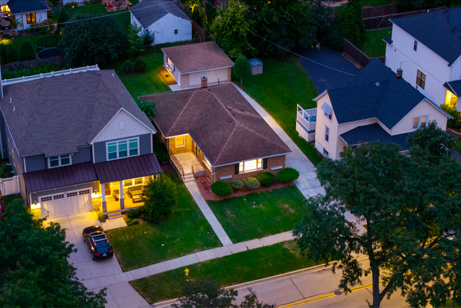 536 Prairie Avenue Downers Grove, IL 60515 - Photo 33 of 33 an aerial view of a house with a garden and swimming pool