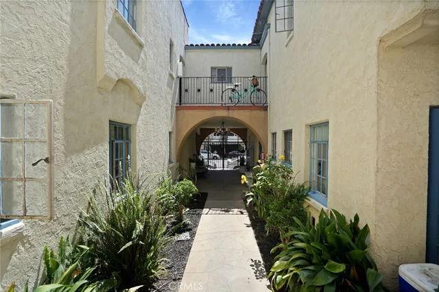 $3,900,000 | 433 West 7th Street, Long Beach, CA 90813