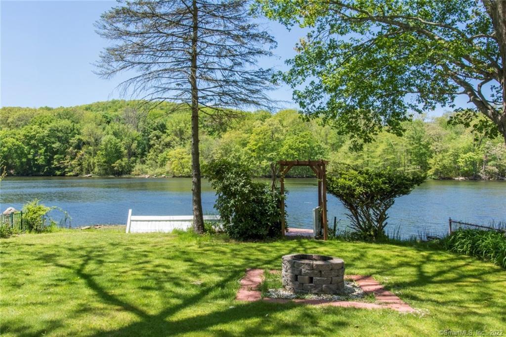 81 Kitemaug Road Montville, CT 06382 - Photo 1 of 1 Gallery Image 1
