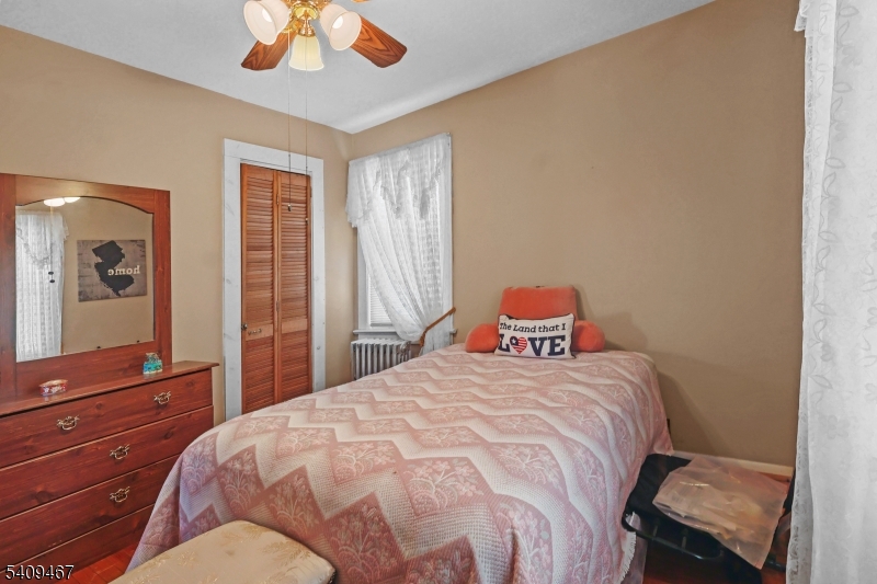 47 Elycroft Parkway Rutherford, NJ 07070 - Photo 13 of 20