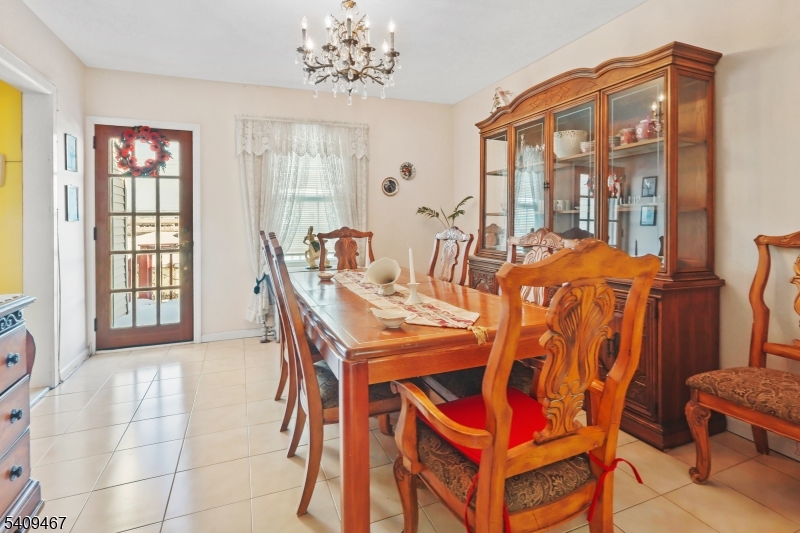 47 Elycroft Parkway Rutherford, NJ 07070 - Photo 19 of 20