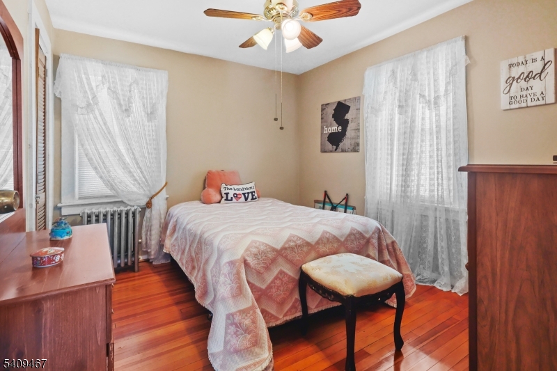 47 Elycroft Parkway Rutherford, NJ 07070 - Photo 5 of 20