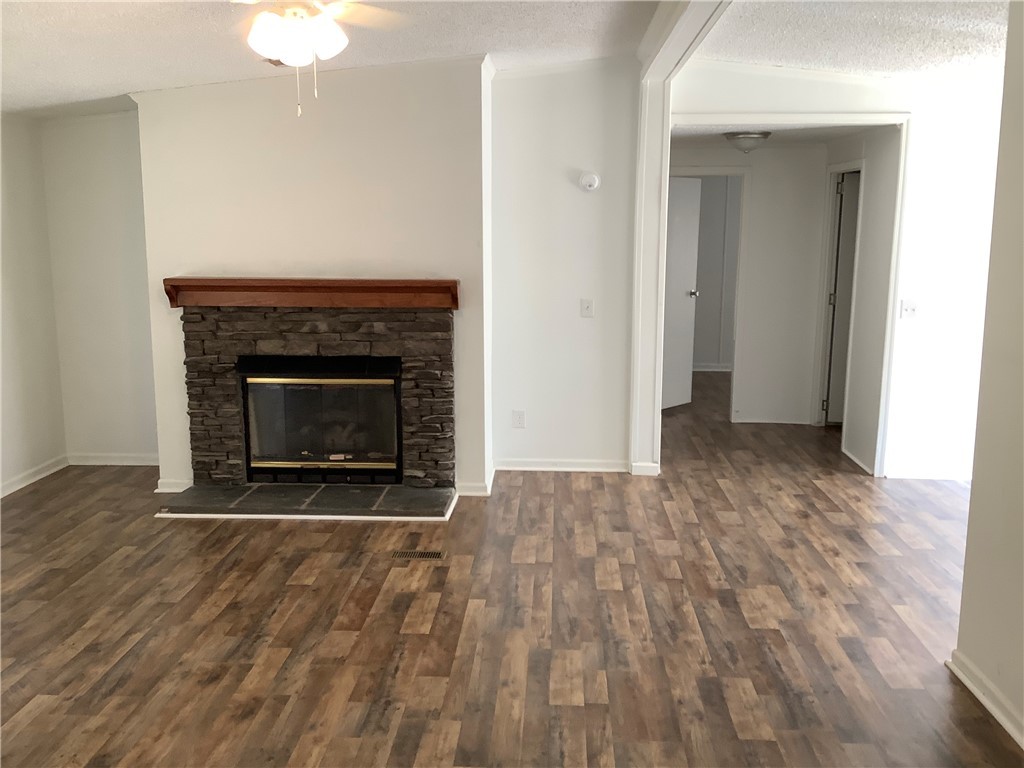 136 State Rd S-4-151 Anderson, SC 29625 - Photo 6 of 16 Fireplace
