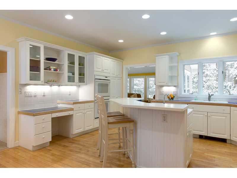35 Conifer Ridge Cumberland Foreside, ME 04110 - Photo 3 of 28 Kitchen.