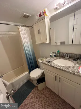 $115,000 | 100 East Glenolden Avenue, Unit E12, Glenolden, PA 19036