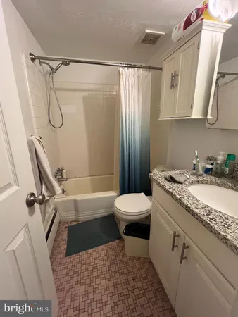 $115,000 | 100 East Glenolden Avenue, Unit E12, Glenolden, PA 19036