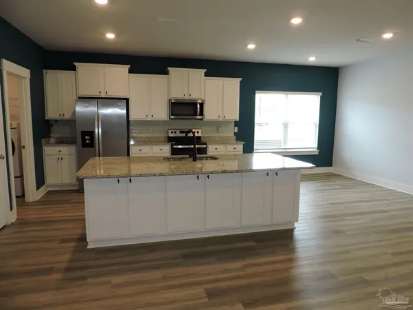 $2,395 | 10696 Davenport Loop, Pensacola, FL 32526