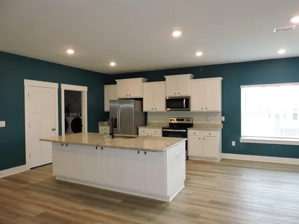 $2,395 | 10696 Davenport Loop, Pensacola, FL 32526
