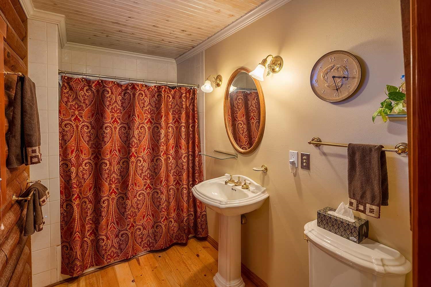 7846-7848 River Road Truckee, CA 96161 - Photo 16 of 20 Gallery Image 16