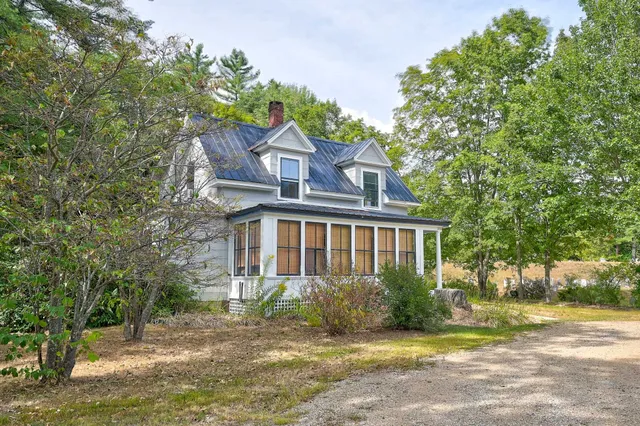 $410,000 | 166 Highway 302, Bartlett, NH 03838