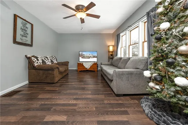 $179,000 | 368 Fairview Road, Fredonia, PA 16124