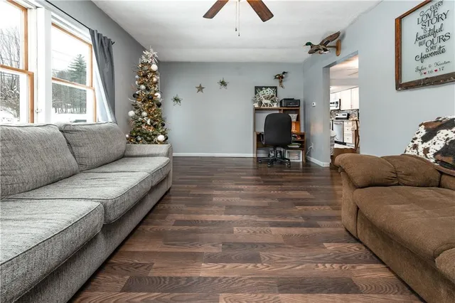 $179,000 | 368 Fairview Road, Fredonia, PA 16124