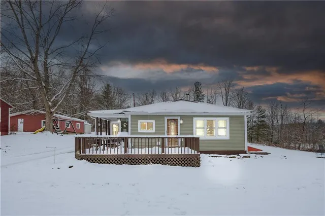 $179,000 | 368 Fairview Road, Fredonia, PA 16124