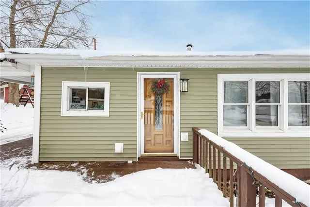 $179,000 | 368 Fairview Road, Fredonia, PA 16124