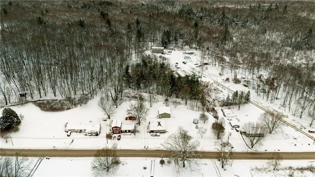 $179,000 | 368 Fairview Road, Fredonia, PA 16124