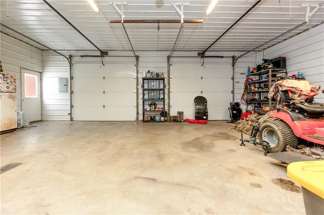 $179,000 | 368 Fairview Road, Fredonia, PA 16124