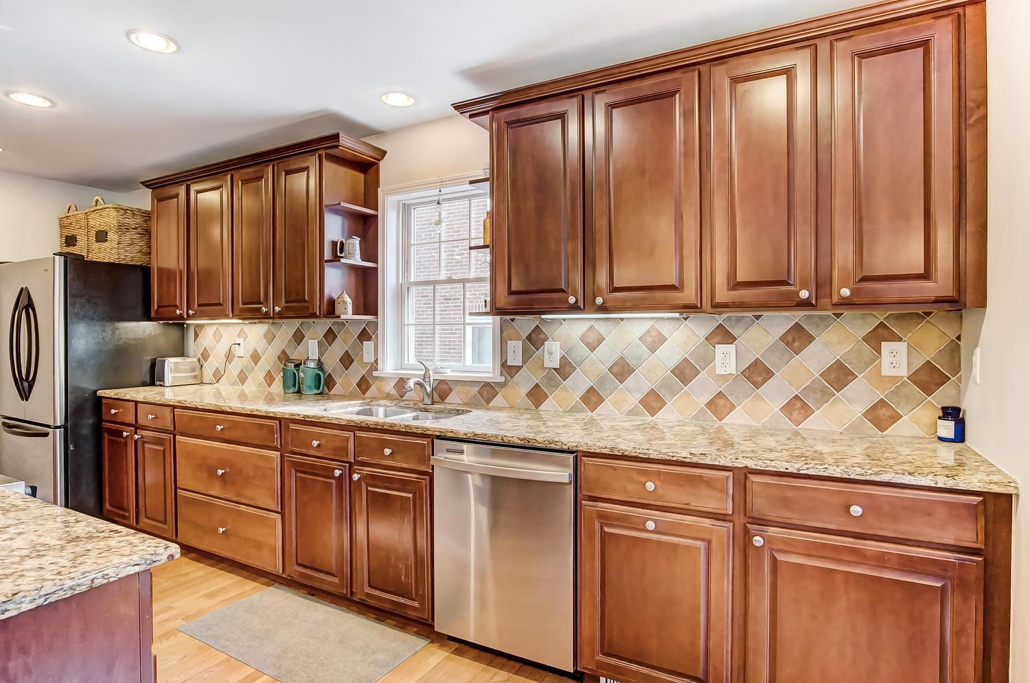 237 North Cassingham Road Columbus, OH 43209 - Photo 11 of 47 Gallery Image 11