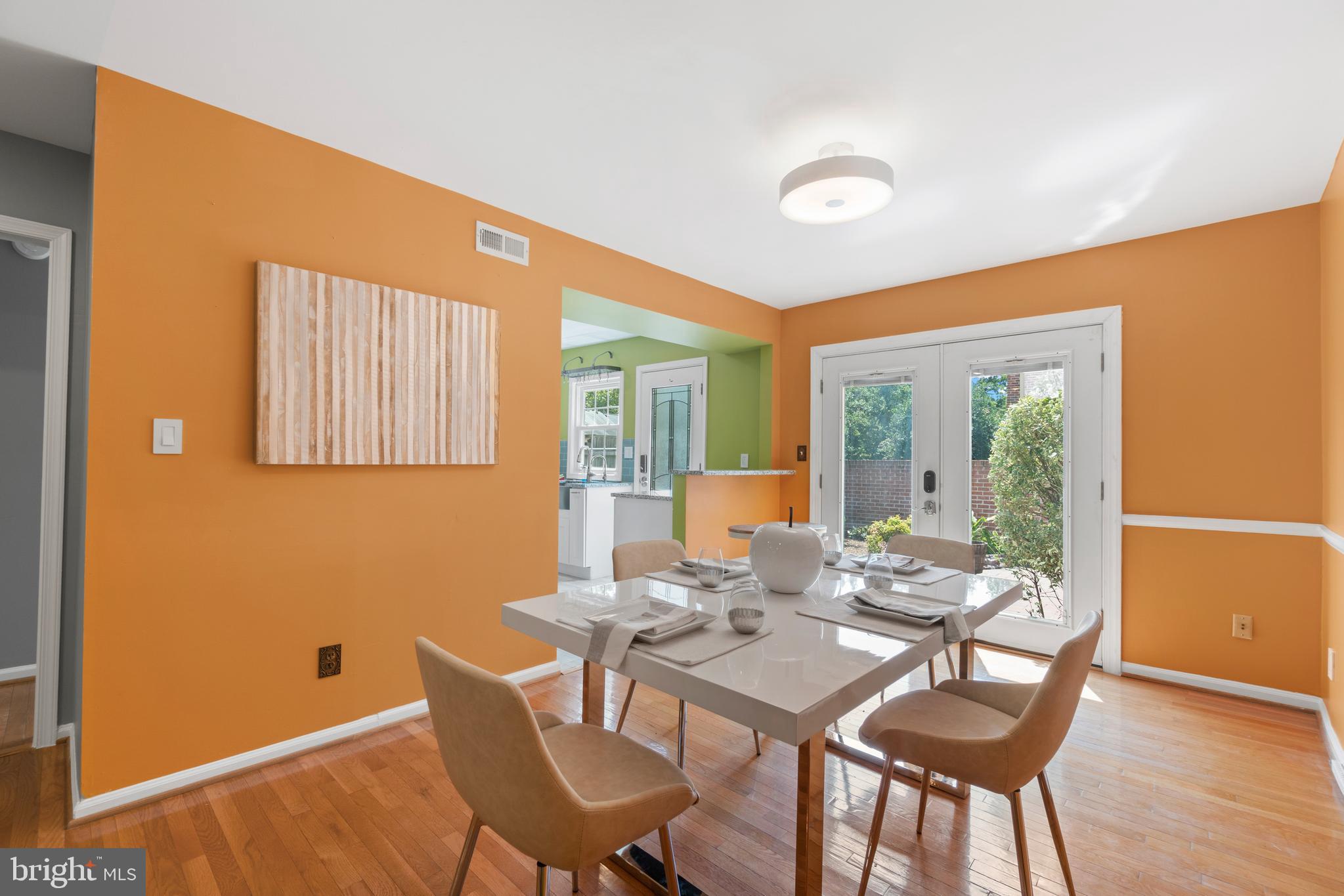 8353 Forrester Boulevard Springfield, VA 22152 - Photo 8 of 36 Gallery Image 8