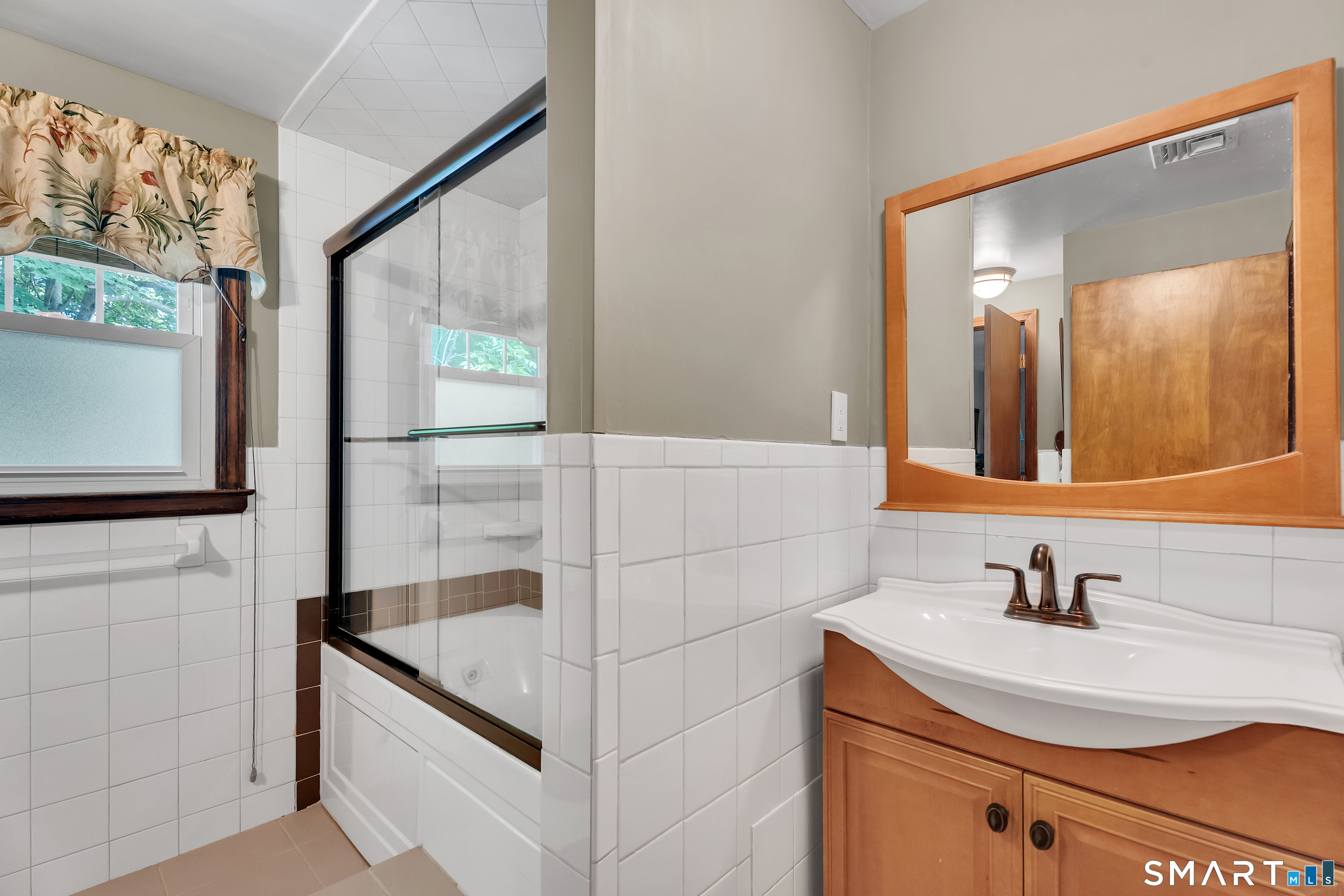 199 Forest Street Hamden, CT 06518 - Photo 25 of 40