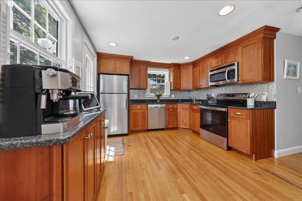 52 Gerard Road Norwell, MA 02061 - Photo 8 of 25