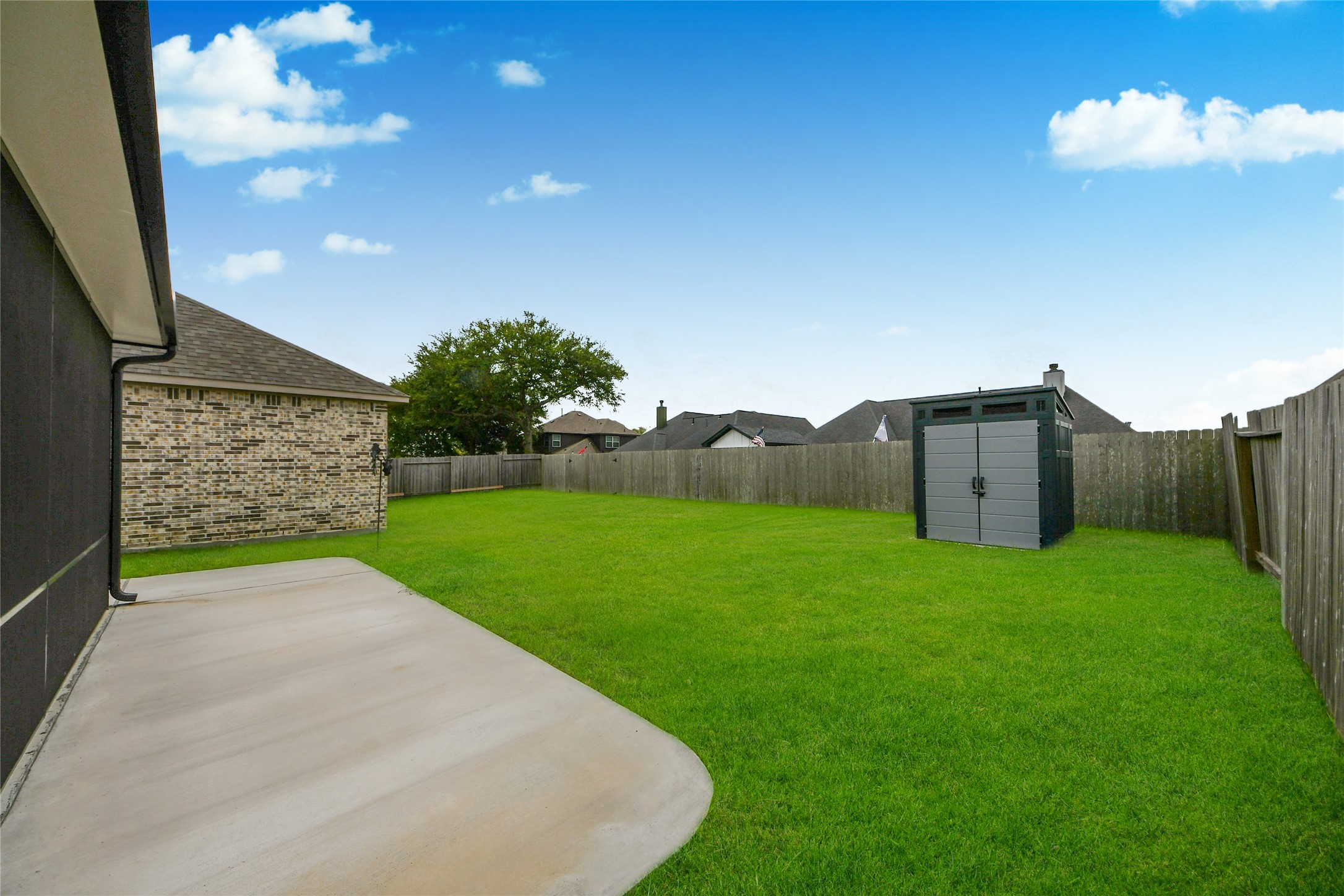 1577 Elm Place Angleton, TX 77515 - Photo 36 of 45