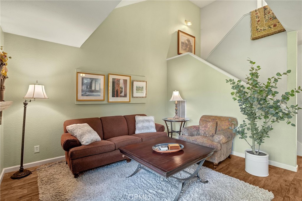 2500 Shooting Star Way Chico, CA 95928 - Photo 11 of 38 Living room