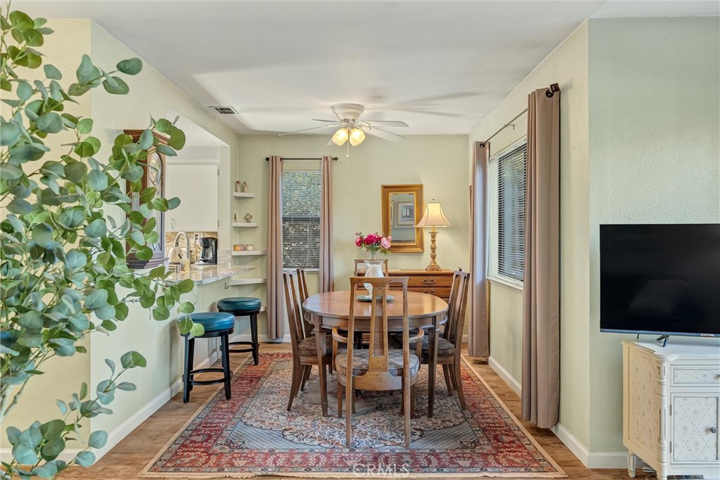2500 Shooting Star Way Chico, CA 95928 - Photo 14 of 38 Dining room