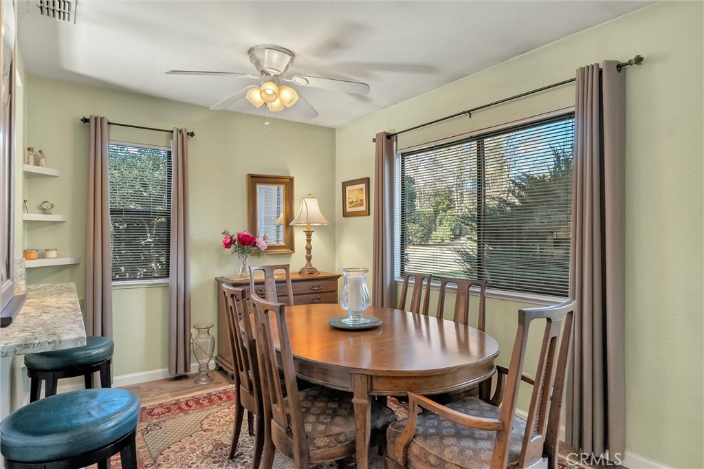 2500 Shooting Star Way Chico, CA 95928 - Photo 15 of 38 Dining room