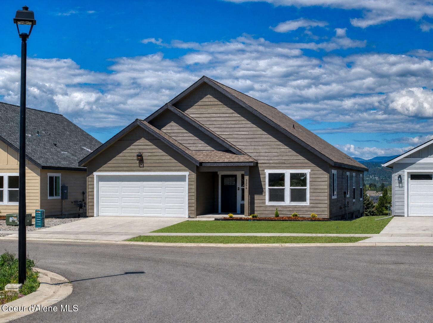 3596 N Blaze Loop