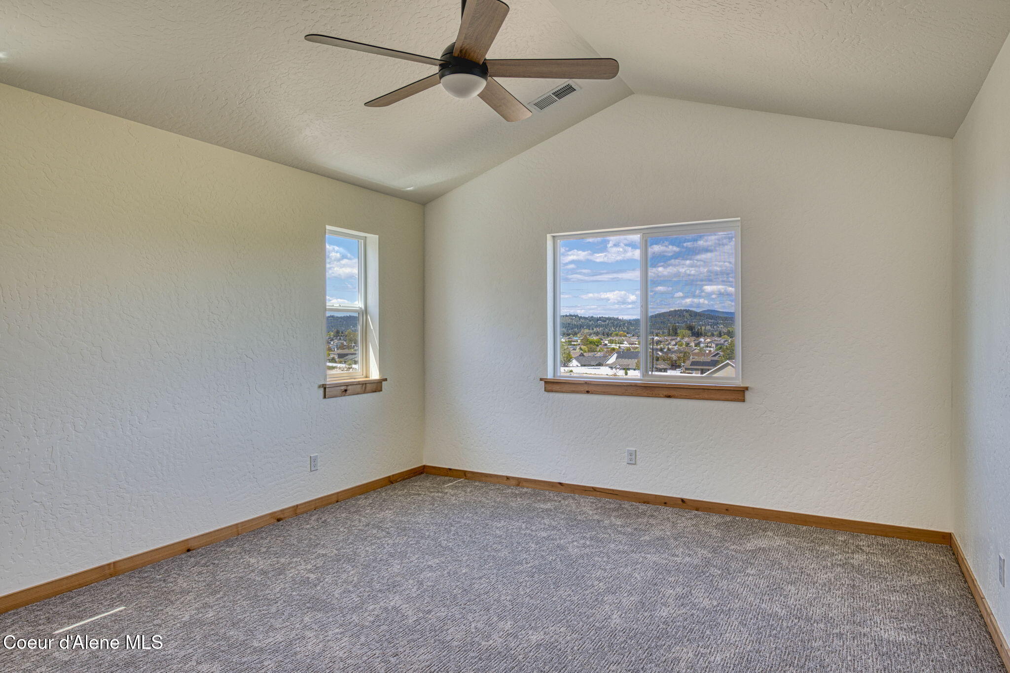 3596 Blaze Loop Post Falls, ID 83854 - Photo 19 of 43 Primary Suite