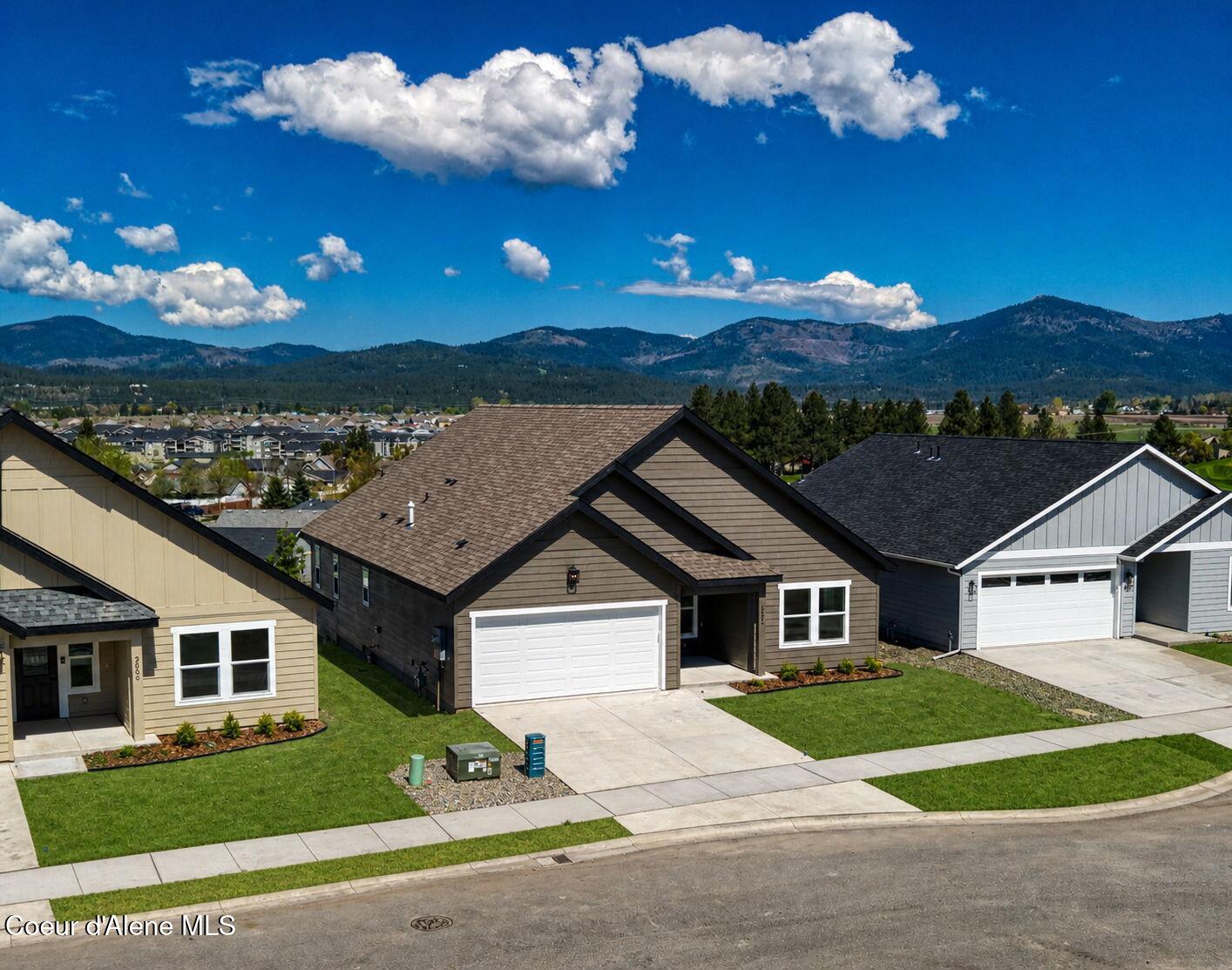 3596 Blaze Loop Post Falls, ID 83854 - Photo 2 of 43 Panoramic Views