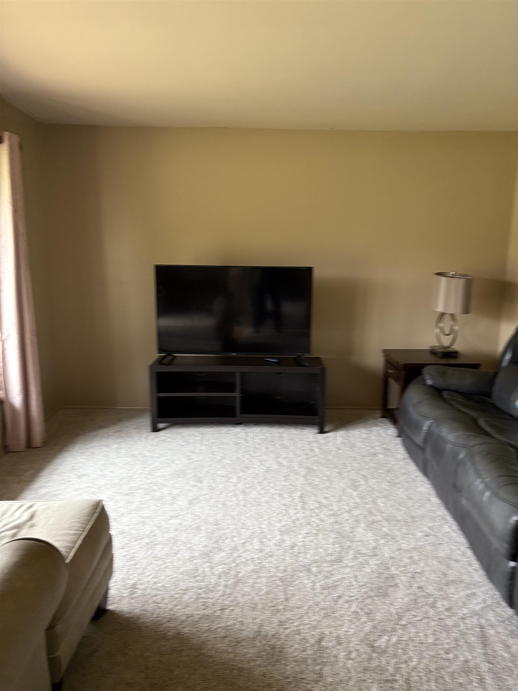 9443 Beecher Road Flushing, MI 48433 - Photo 8 of 33 50168904-0d05133a-b8ff-4fba-913d-88ff39771945.JPG