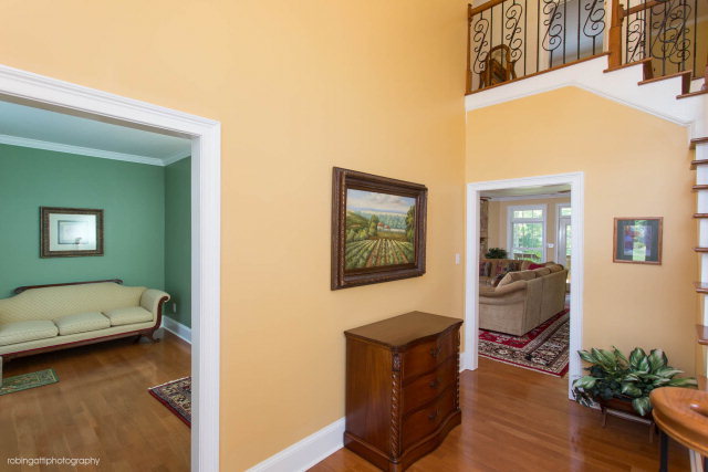 1607 Pate Road Juliette, GA 31046 - Photo 4 of 45 a living room with furniture and a potted plant