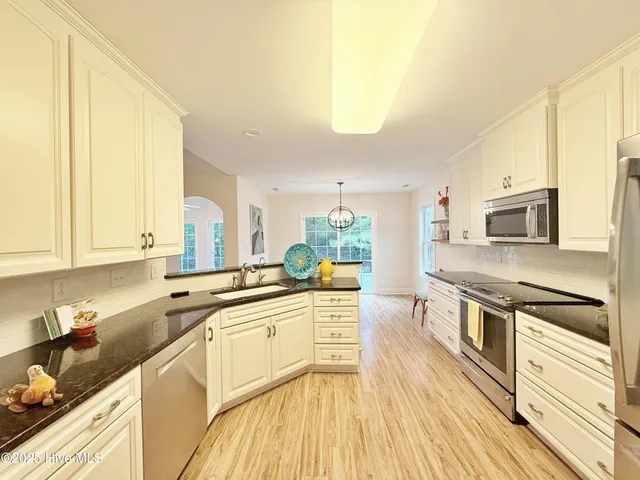 $350,000 | 1005 Coral Reef Drive, New Bern, NC 28560