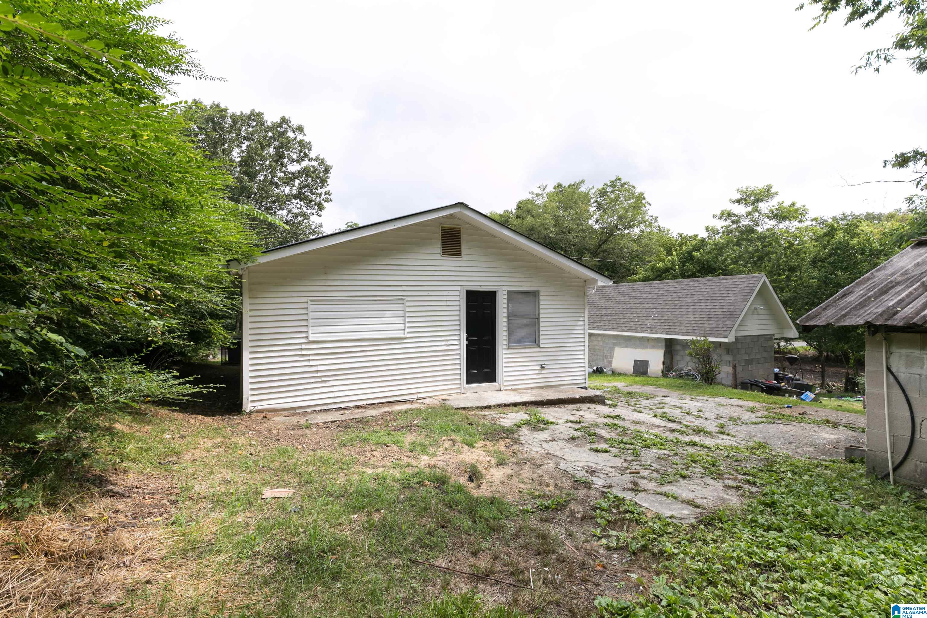 7635 Cahaba Avenue Leeds, AL 35094 - Photo 6 of 29