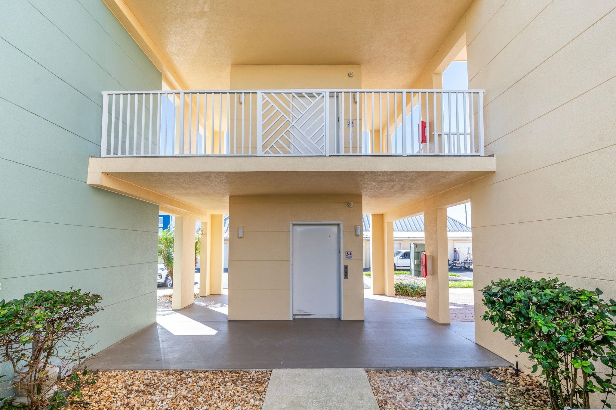 285 Atlantis Circle, Unit 203 St. Augustine, FL 32080 - Photo 46 of 66 a view of entryway and hall with wooden floor