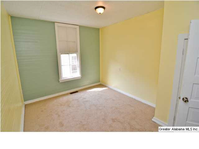 1017 15th Place Southwest Birmingham, AL 35211 - Photo 9 of 30