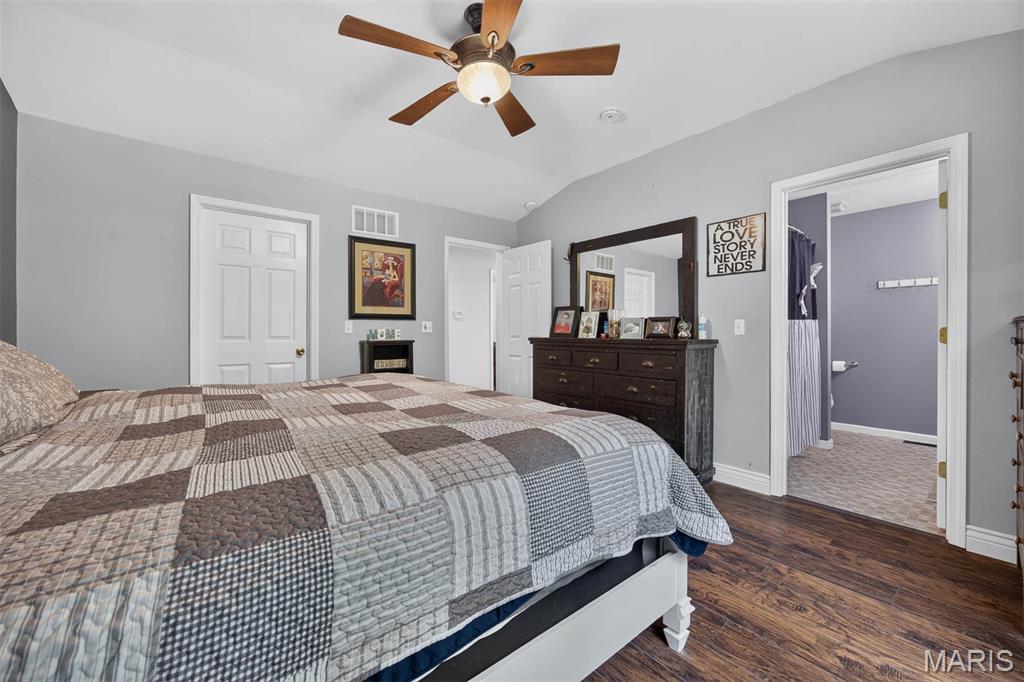 4826 Cedar Spring Drive Highland, IL 62249 - Photo 19 of 54