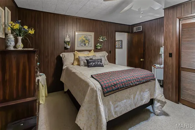 $379,000 | 14041 North Springfield Street, Grafton, IL 62037