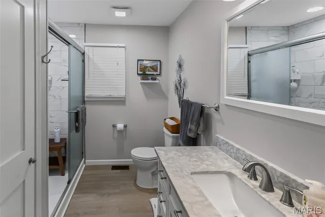 $379,000 | 14041 North Springfield Street, Grafton, IL 62037