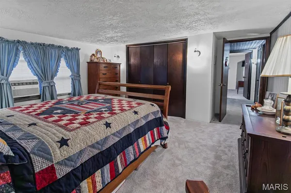 $345,000 | 14041 North Springfield Street, Grafton, IL 62037