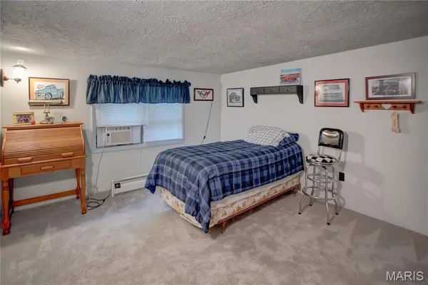 $345,000 | 14041 North Springfield Street, Grafton, IL 62037